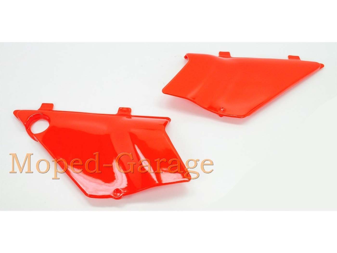 Šoninis dangtelis raudonas plastikinis 2 vnt. Honda, MT 50, 80